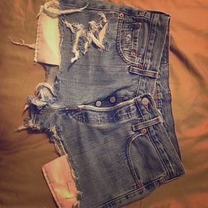 Levi’s  501 Cutoffs